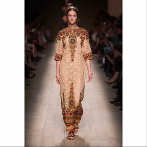 VALENTINO EMBROIDERED GUIPURE LACE DRESS IT 40